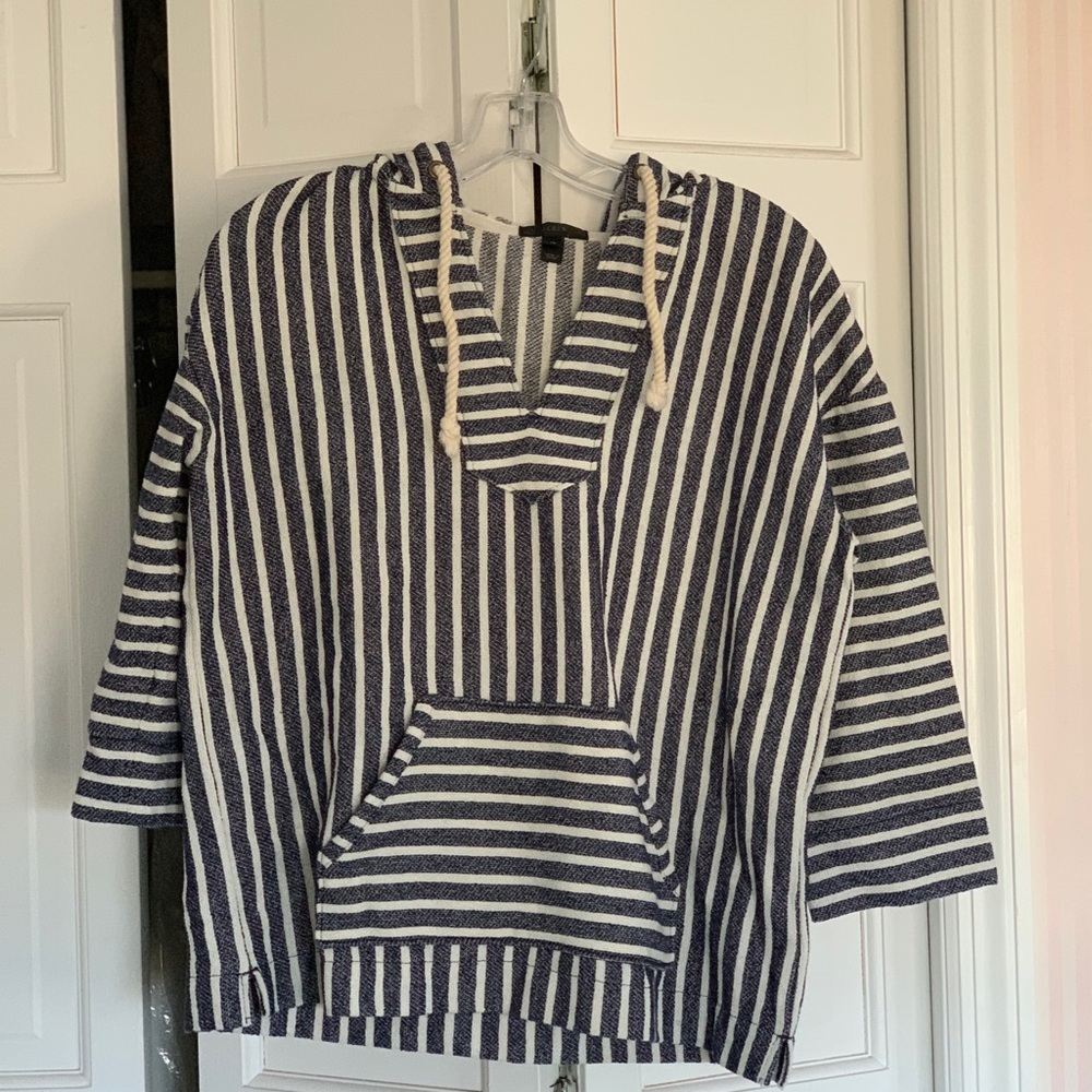 NWOT J CREW PULLOVER